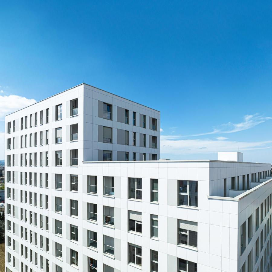티라나 Luxury Rooftop 23 B&B 외부 사진