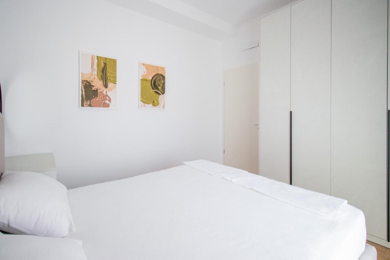 티라나 Luxury Rooftop 23 B&B 외부 사진
